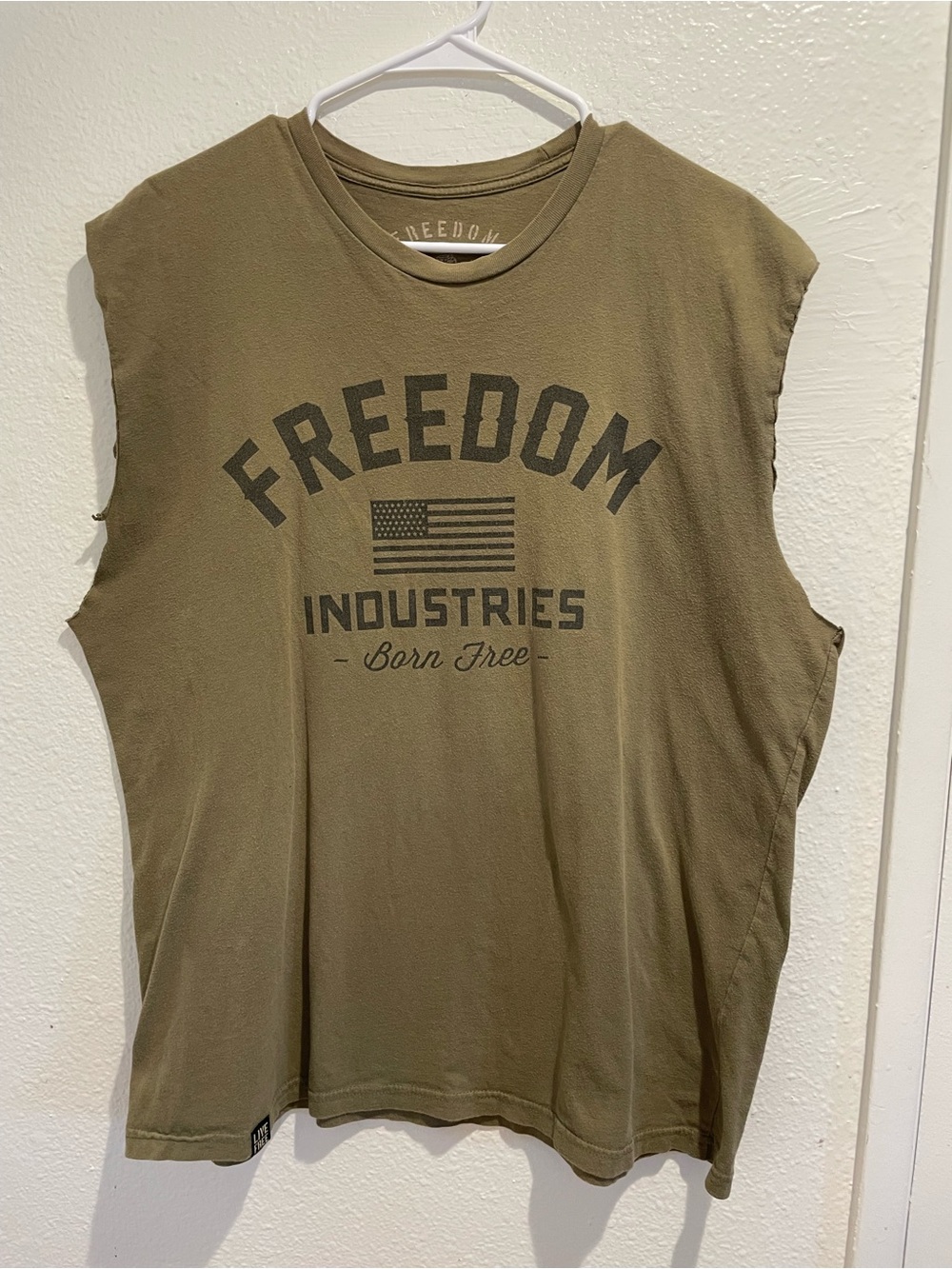 Freedom Industries Muscle Tee Mens XL Olive Green Raw Cut Custom Tank Shirt